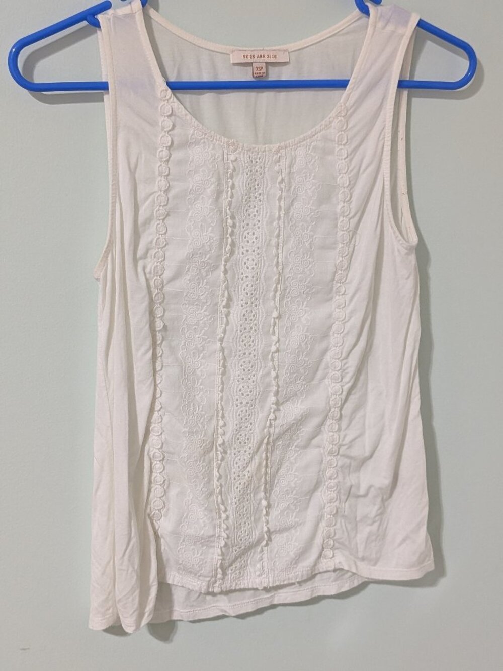Skies are Blue - White pattern tank blouse